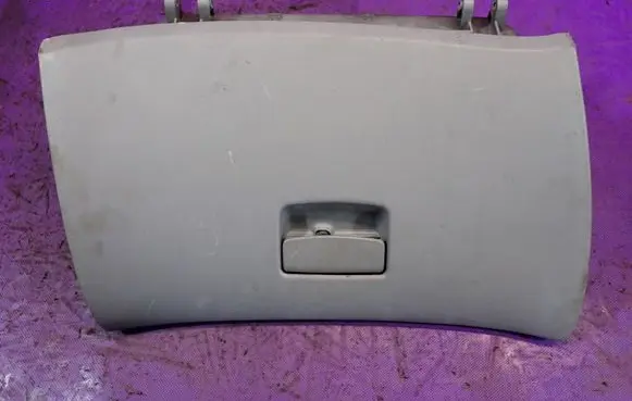 KIA Picanto Glove box