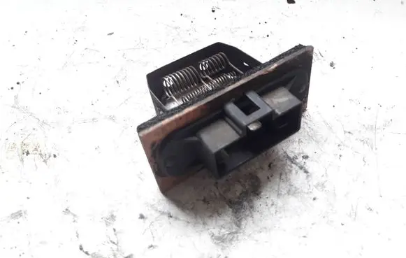 Chrysler Voyager Heater blower fan relay 