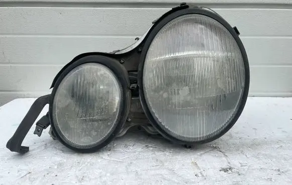 Mercedes-Benz E W210 Headlight/headlamp