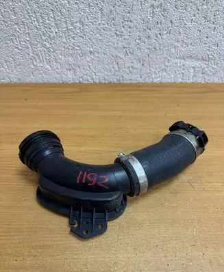 Land Rover Discovery Sport Intercooler hose/pipe GJ326C780AA