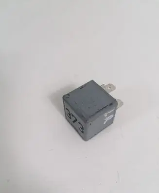 Audi A4 S4 B6 8E 8H Other relay 8D0951253A
