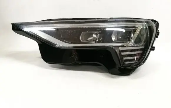 Audi e-tron Headlight/headlamp 030111023300 4KE941039
