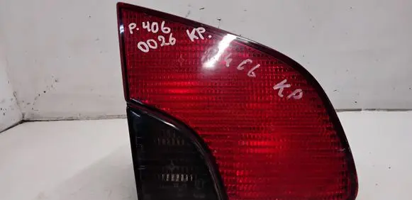 Peugeot 406 Tailgate rear/tail lights 30F303