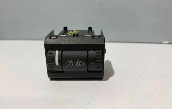 Skoda Octavia Mk2 (1Z) Headlight level height control switch 1Z0941333