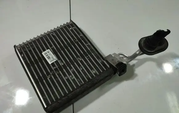 Honda Jazz A/C cooling radiator (condenser) 