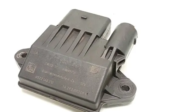 Mercedes-Benz ML W164 Glow plug pre-heat relay A6429005801