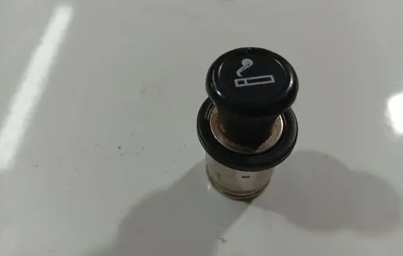 Honda FR-V Cigarette lighter 