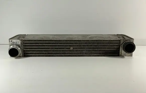 BMW 5 E60 E61 Intercooler radiator 7795823 779582301 1751779582301