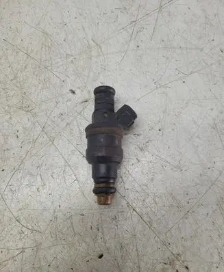 Audi A6 S6 C4 4A Fuel injector 078133551