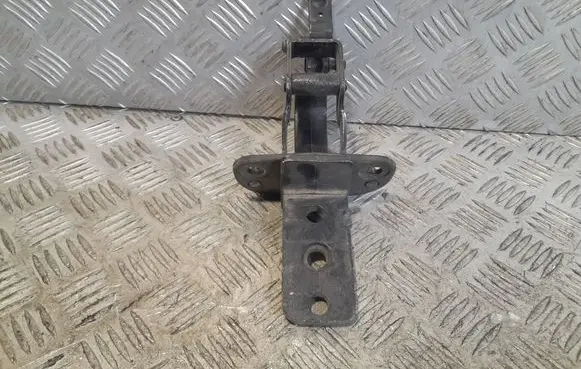 Volvo V70 Tailgate/trunk/boot hinge 31218425
