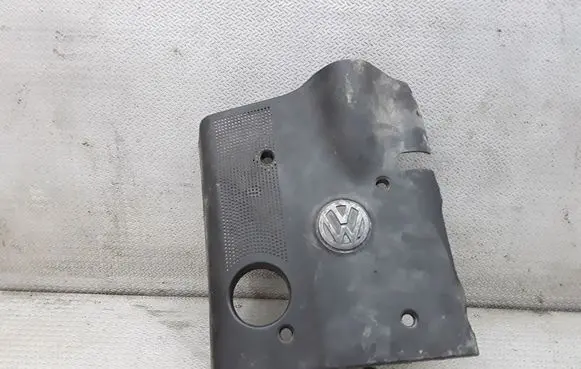 Volkswagen PASSAT B5 Engine cover (trim) 06B103935C