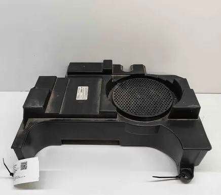 Nissan Titan Subwoofer speaker 281708S210