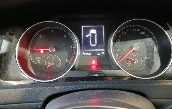 Volkswagen Golf VII Speedometer (instrument cluster) 5G1920741