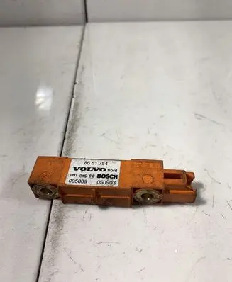 Volvo XC90 Airbag deployment crash/impact sensor 8651754