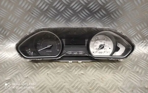 Peugeot 2008 I Speedometer (instrument cluster) 9813848980