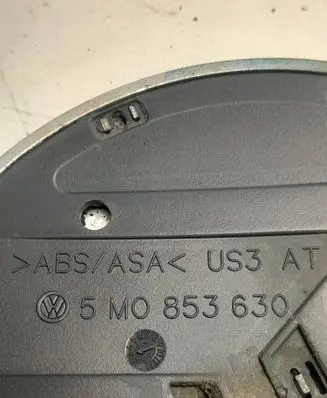 Manufacturer badge logo/emblem