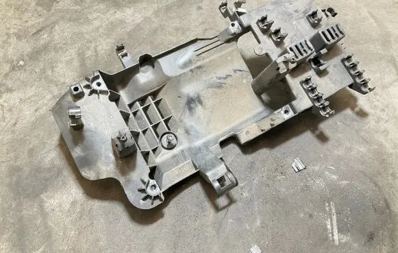BMW 1 F20 F21 Other engine bay part 7608107 58650910