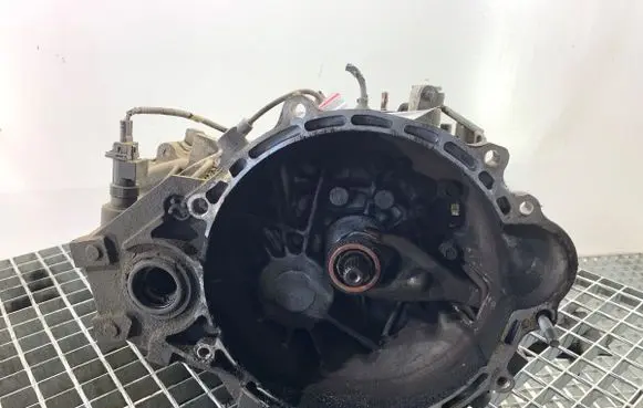 KIA Soul Manual 5 speed gearbox W9U50C