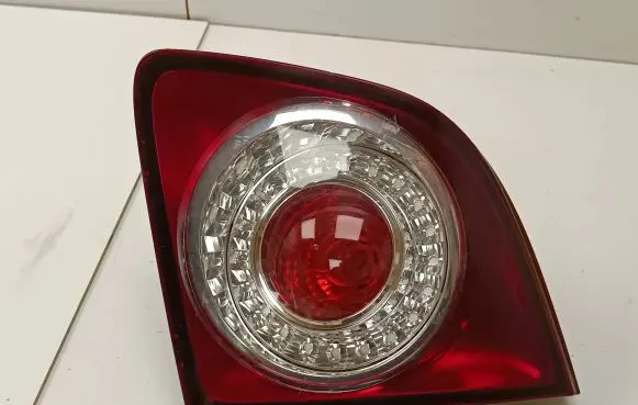 Volkswagen Golf Plus Tailgate rear/tail lights 5M0945094K 964962044134