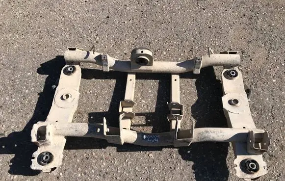 Renault Kangoo I Rear subframe 