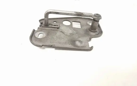Engine bonnet (hood) release handle