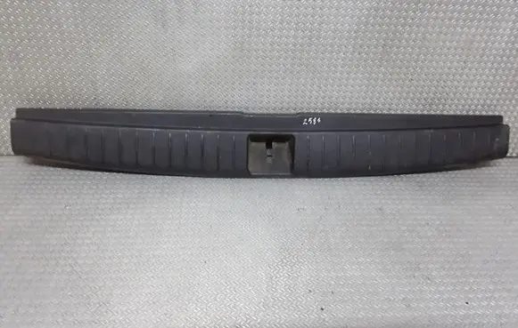Subaru Legacy Trunk/boot sill cover protection 95073AG000