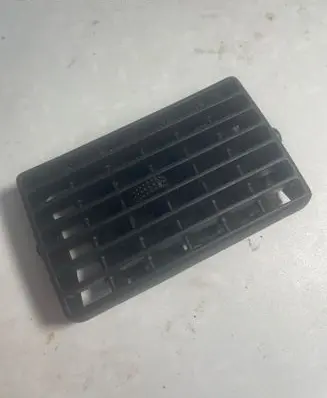 Volkswagen Golf IV Dash center air vent grill 1J0819719B