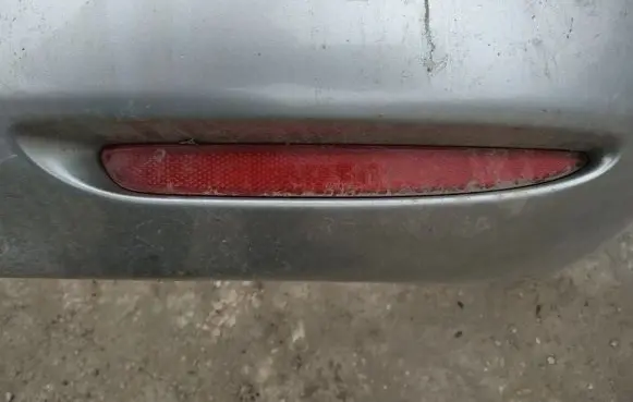 Rear tail light reflector