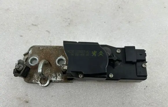 Citroen C5 Tailgate/trunk/boot lock/catch/latch 9661840680 06C08