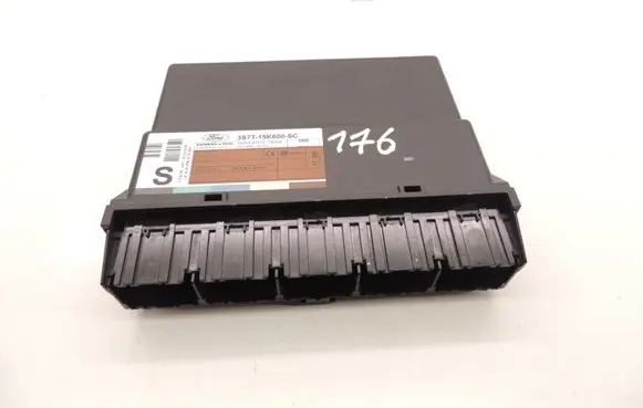 Ford Mondeo Mk III Comfort/convenience module 3S7T15K600SC D176