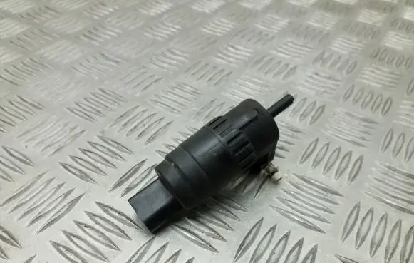 Skoda Octavia Mk2 (1Z) Windscreen/windshield washer pump 1T0955651A