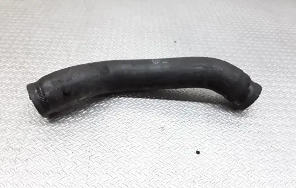 Volvo XC90 Engine coolant pipe/hose