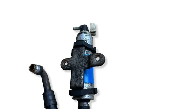 Mercedes-Benz SL R230 Fuel injection high pressure pump 
