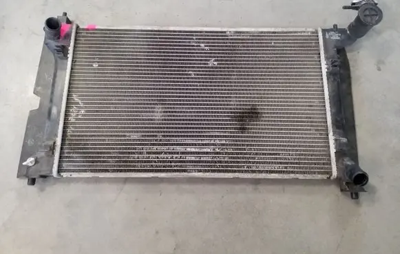 Toyota Corolla E120 E130 Coolant radiator MN422172 0D20 6223