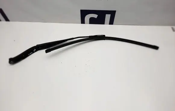 Mercedes-Benz ML W164 Front wiper blade arm A1648240249 1648240249