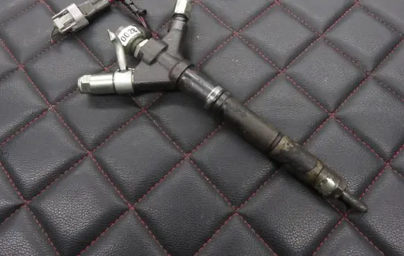 Fuel injector