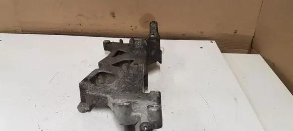 Jaguar XF Generator/alternator bracket CX2310239AB