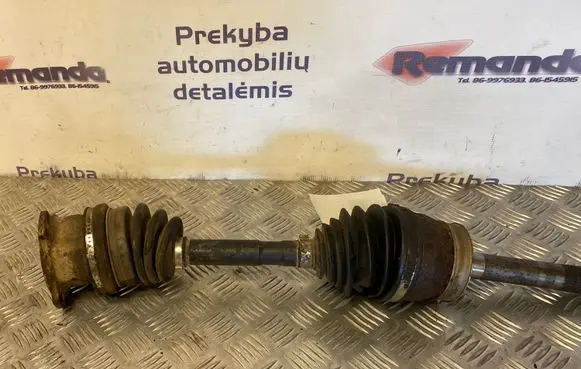Nissan Navara D22 Front driveshaft