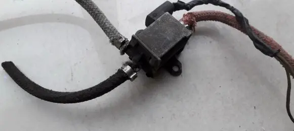 Audi A4 S4 B5 8D Turbo solenoid valve 026906283 026906283D