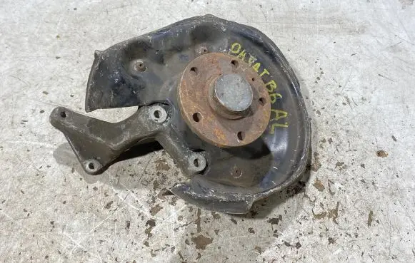 Volkswagen PASSAT B6 Rear wheel hub spindle/knuckle 