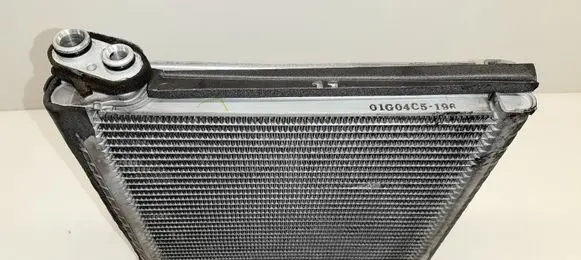 Toyota Avensis T250 Air conditioning (A/C) radiator (interior) 01G04C5196
