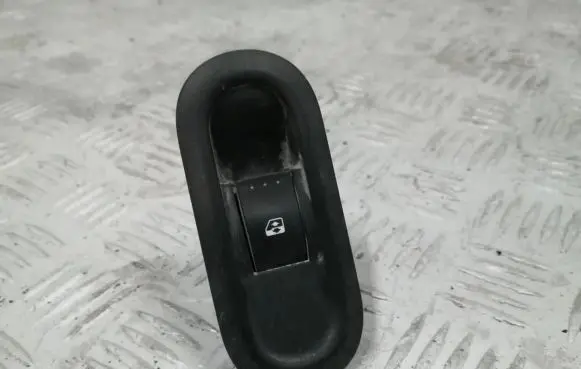 Renault Kangoo II Electric window control switch