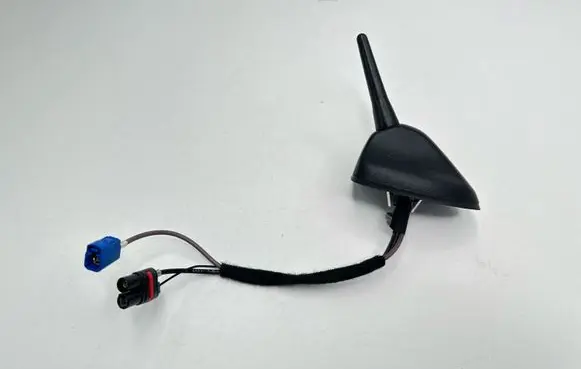 Ford Focus Aerial GPS antenna JM5T19G461CA