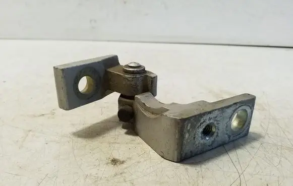 Audi A6 Allroad C6 Front door upper hinge 