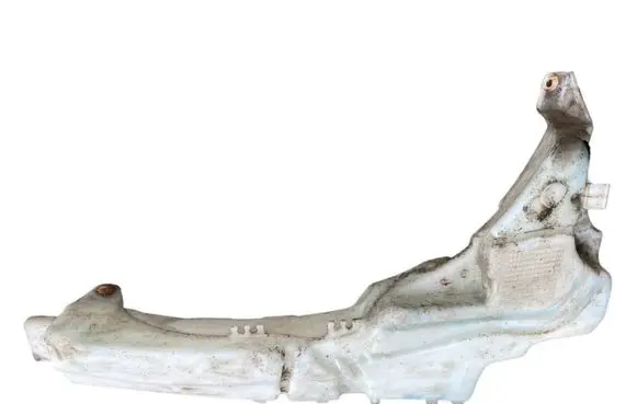 Ford Focus Windshield washer fluid reservoir/tank 4M5113K163