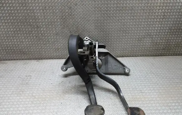 Mini One - Cooper R50 - 53 Pedal assembly 