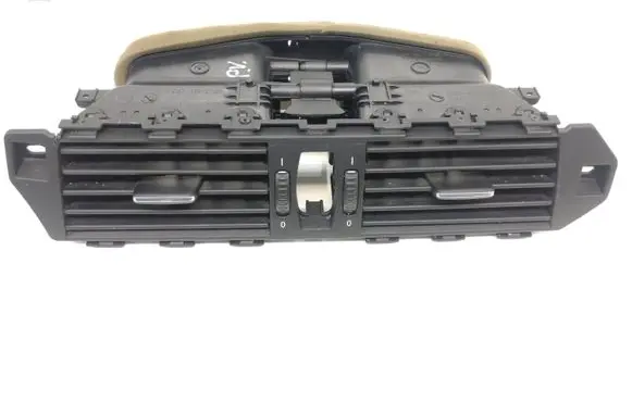 BMW 5 E60 E61 Dash center air vent grill 6910734 7009275 141218