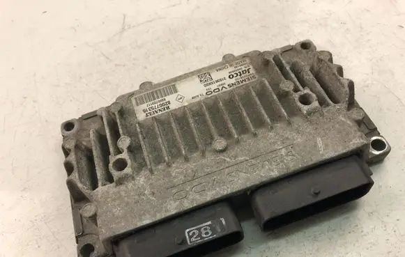 Renault Laguna II Engine control unit/module 8200775316
