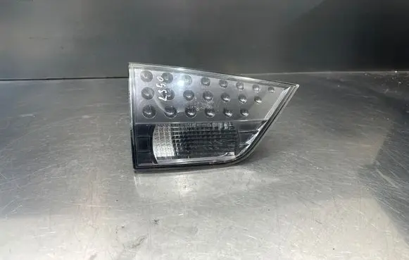 Mitsubishi Outlander Tailgate rear/tail lights 1146356L