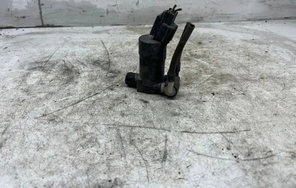 Ford Mondeo MK IV Windscreen/windshield washer pump 7148700003